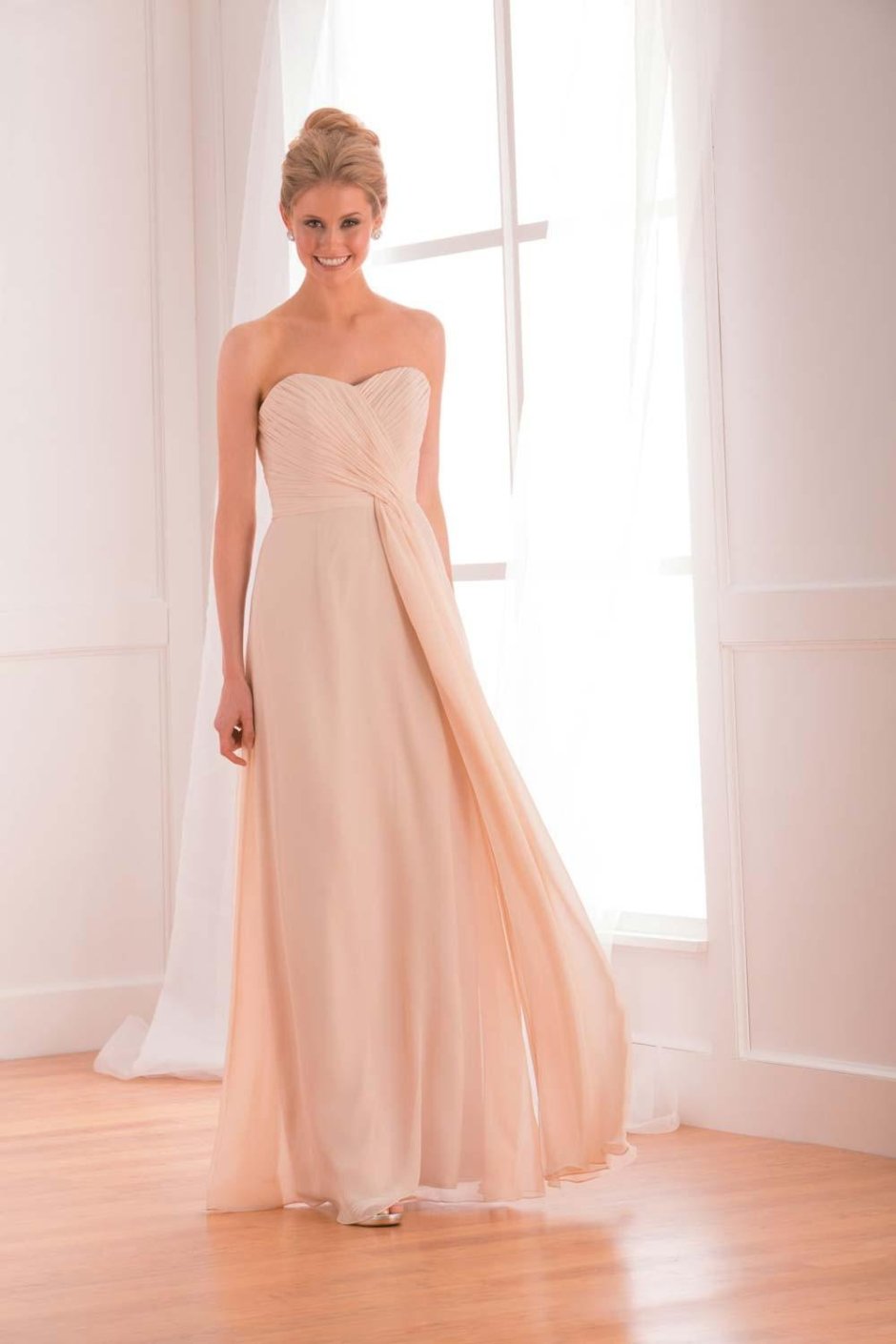 Платья персикового цвета на свадьбу