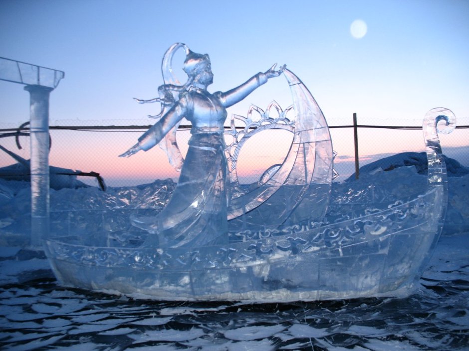 Фестиваль ледовых фигур в Листвянке Байкал