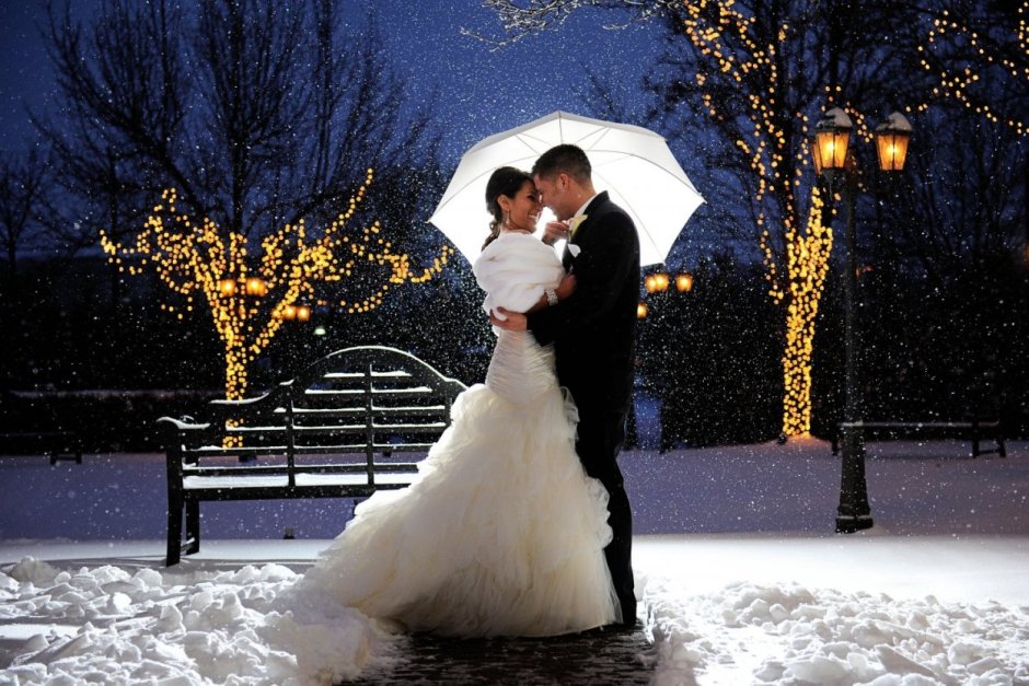 Свадьба зимой ночью
