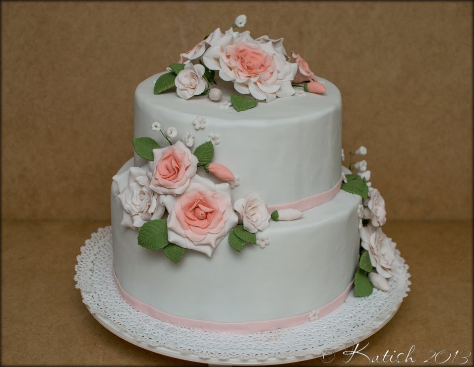 2-Х ярусный торт с розой