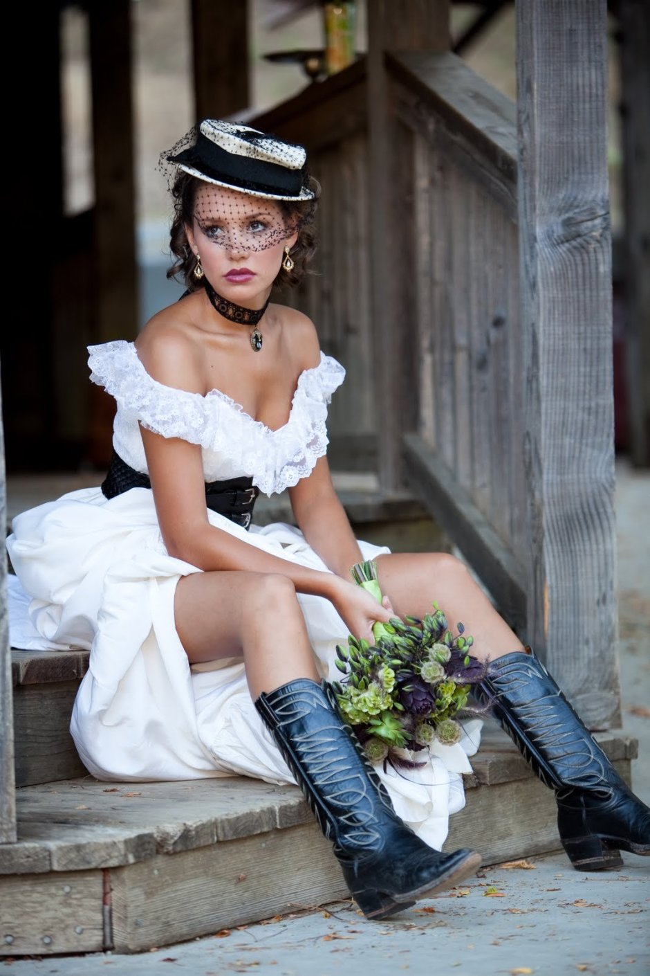 Свадебное платье в ковбойском стиле