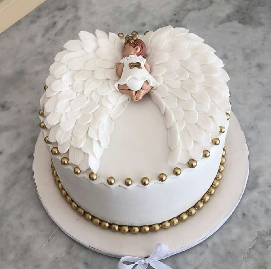 Рождественский торт с ангелочком