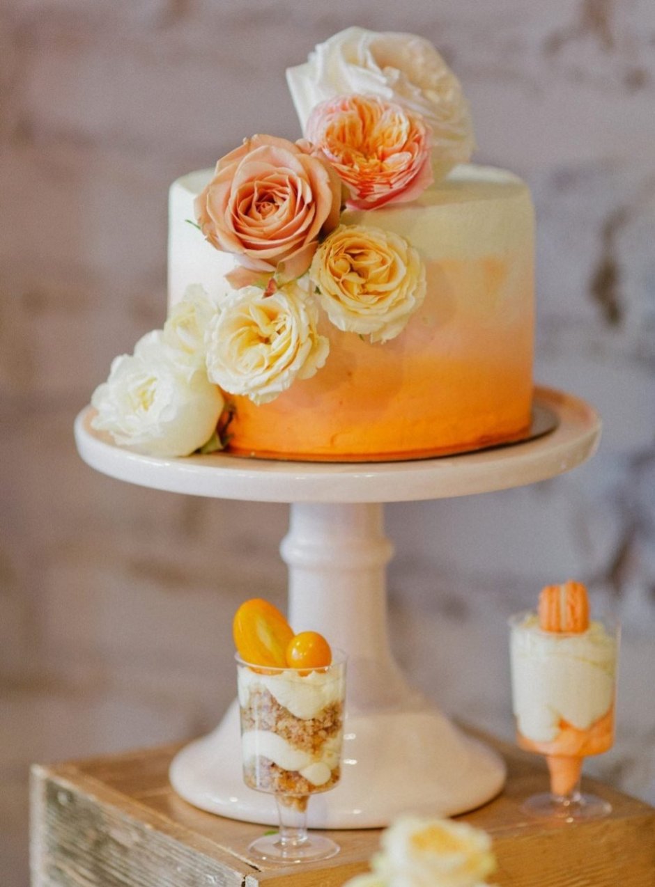 Торт оранжевой для свадьба