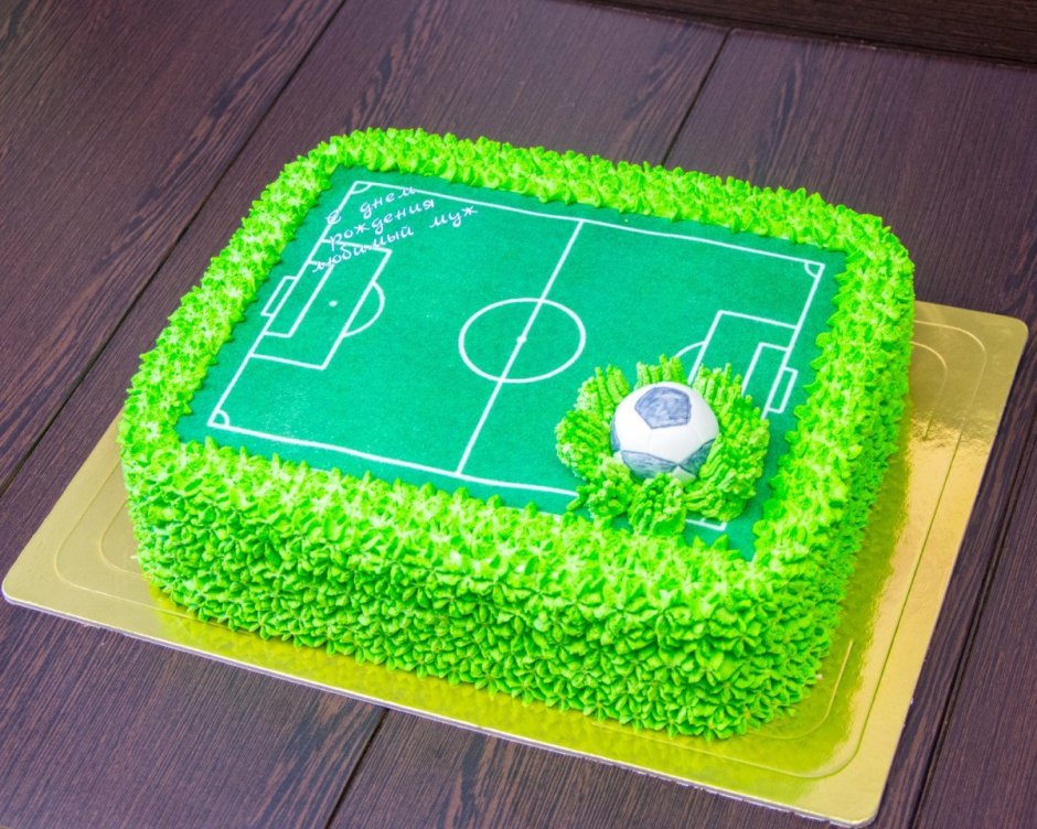 Торт в футбольном стиле квадратный