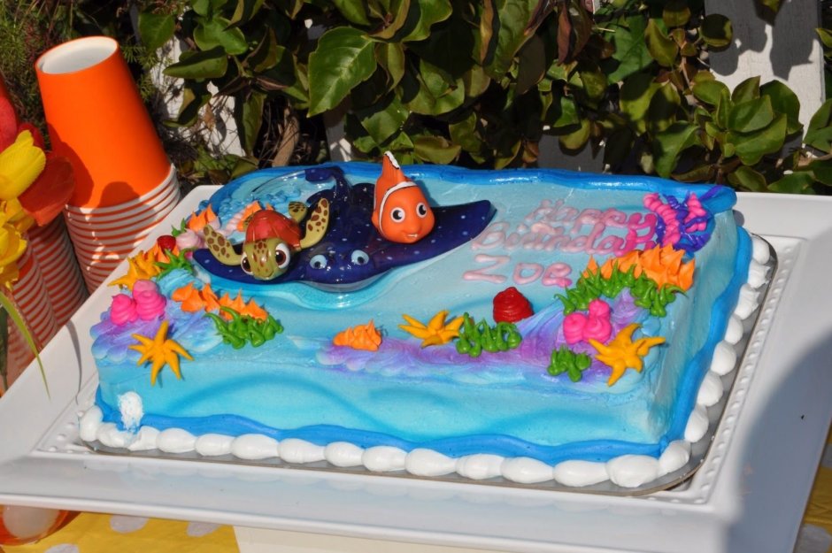 Торт с рыбками детский