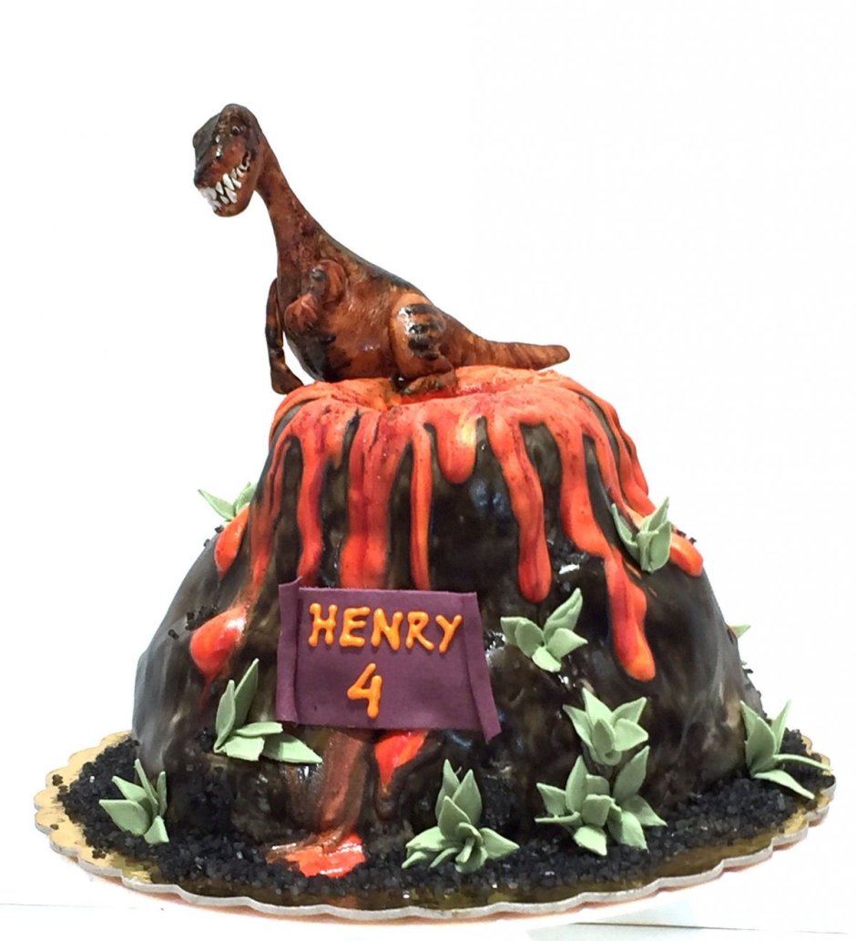Торт с вулканом и динозаврами