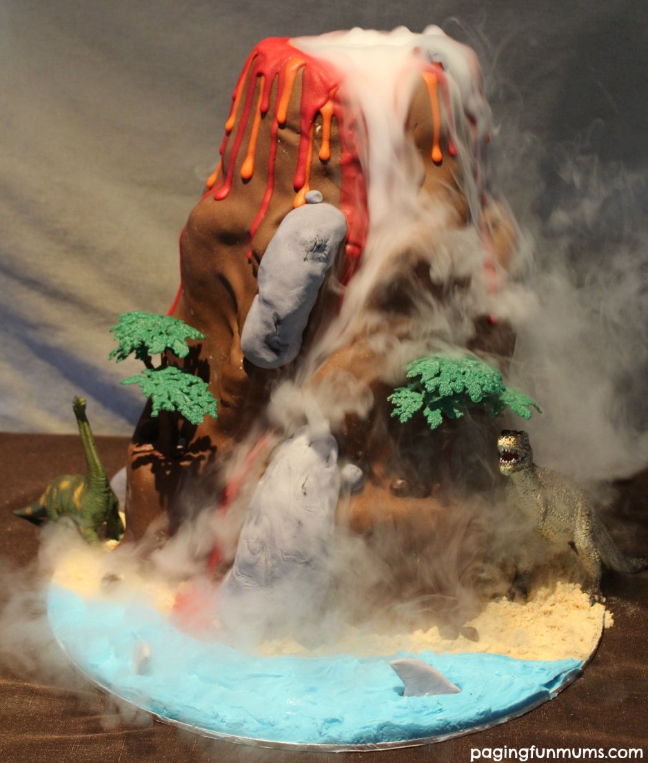 Детский торт вулкан
