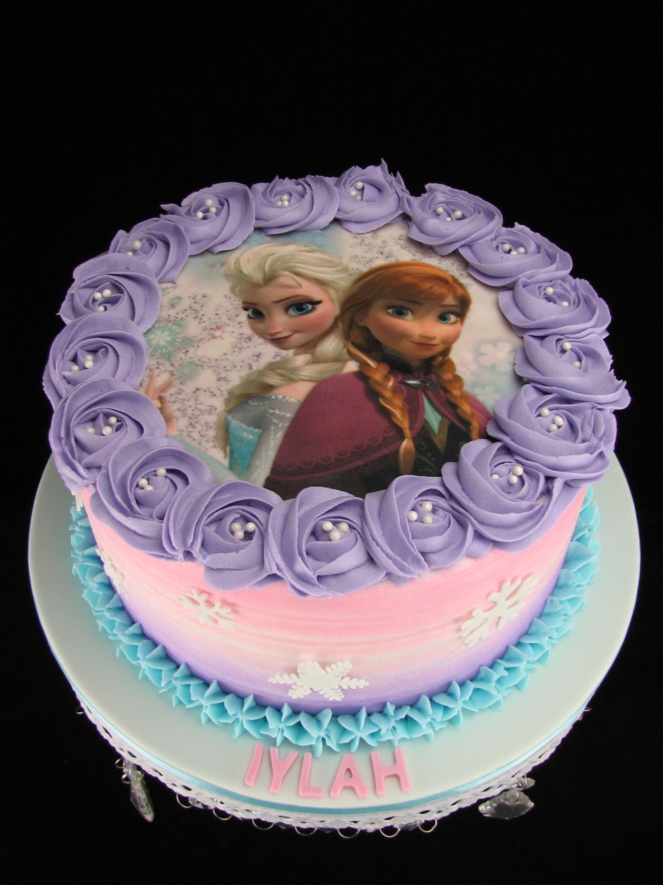 Тортик с Эльзой и Анной