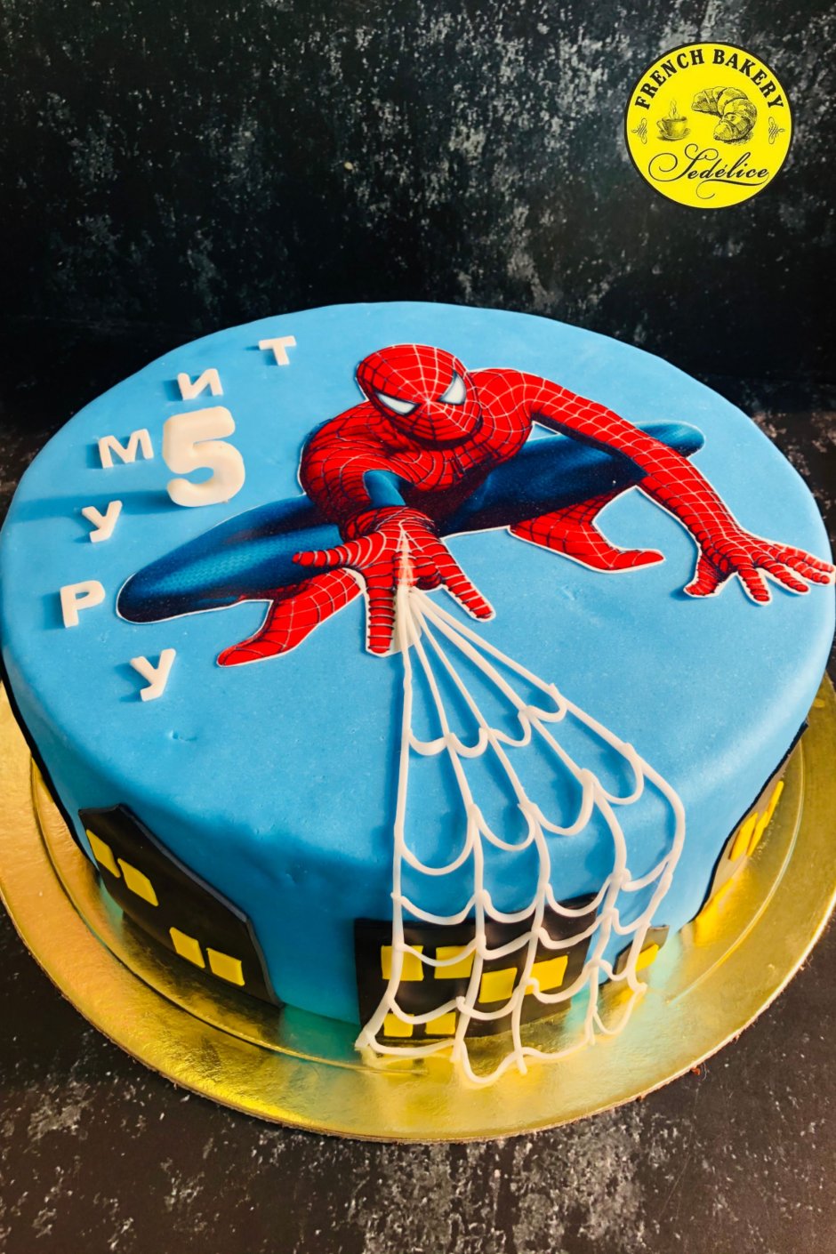 Муссовый торт человек паук