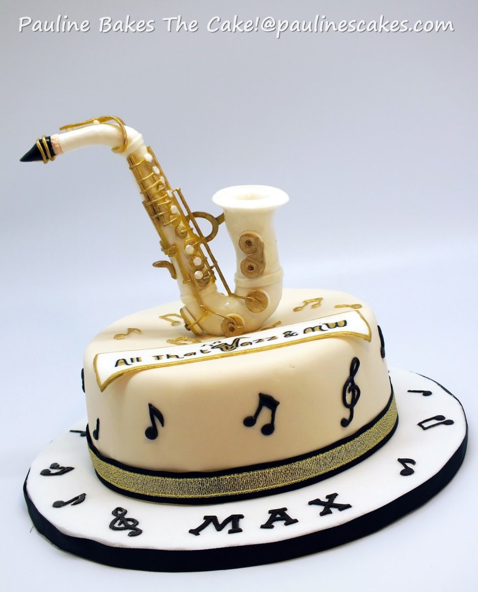 Торт для саксофониста