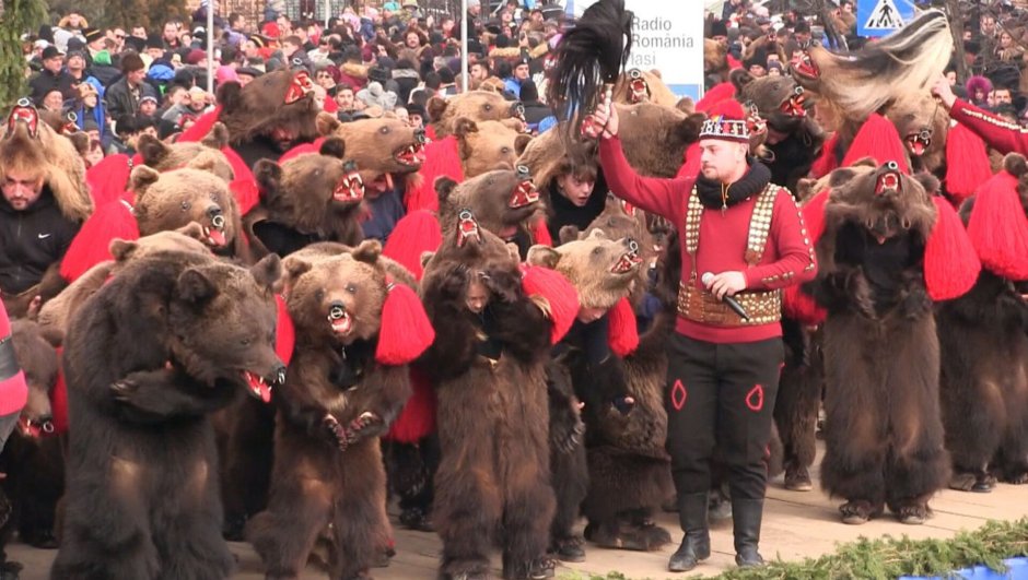 Цыгане с медведем