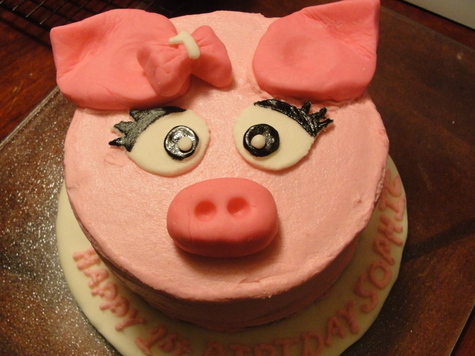 Смешной торт со свиньей