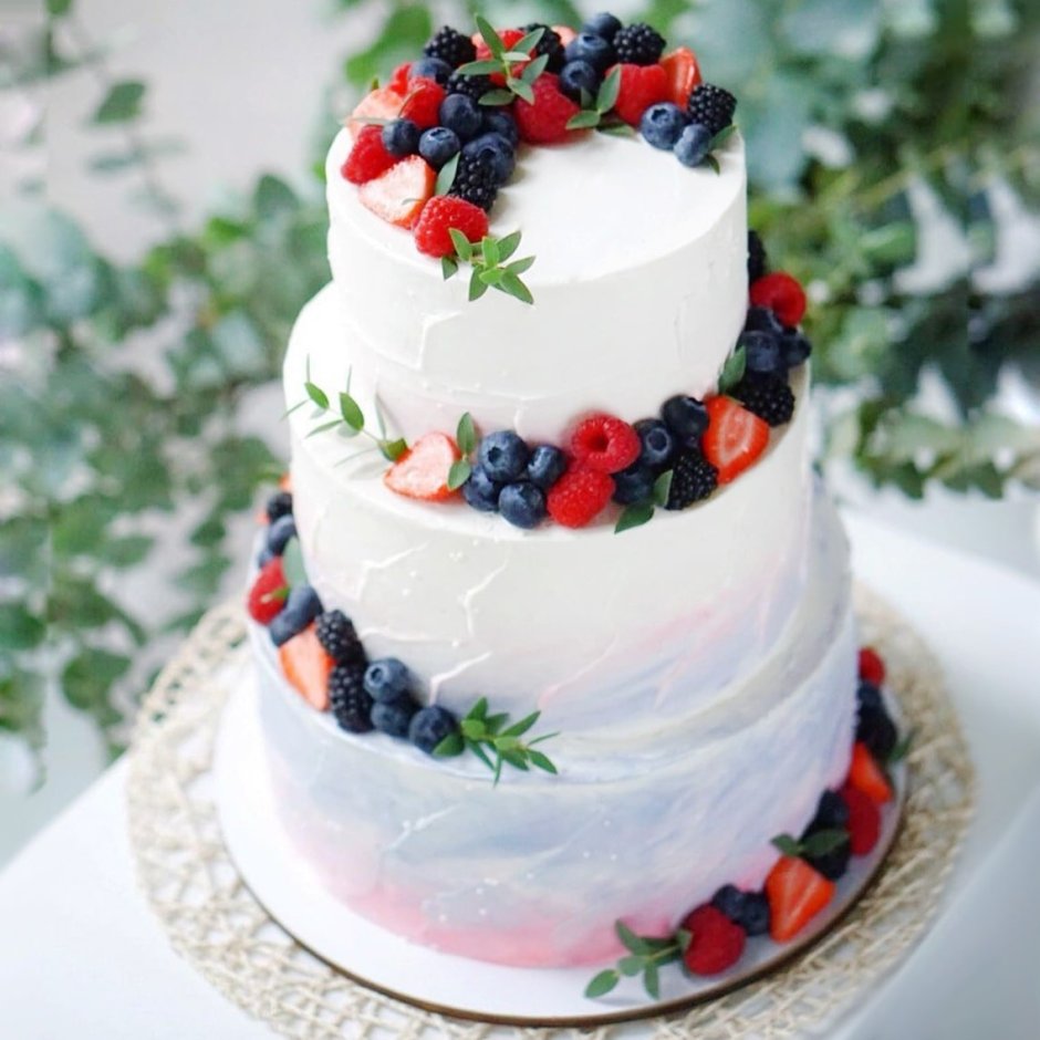 Торт с ягодами