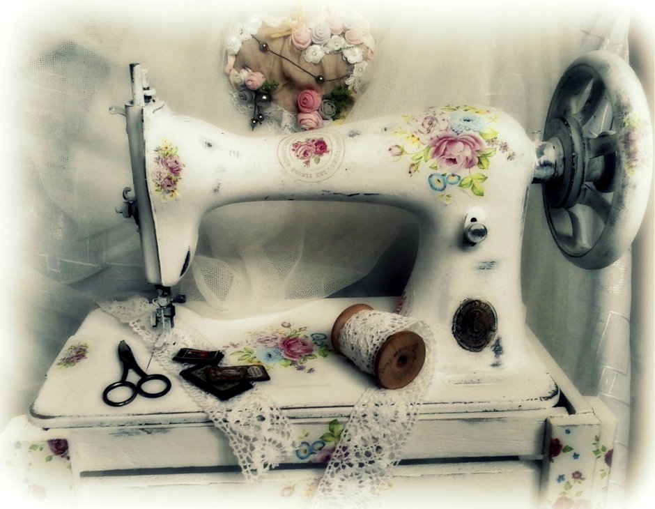 Красивая швейная машинка