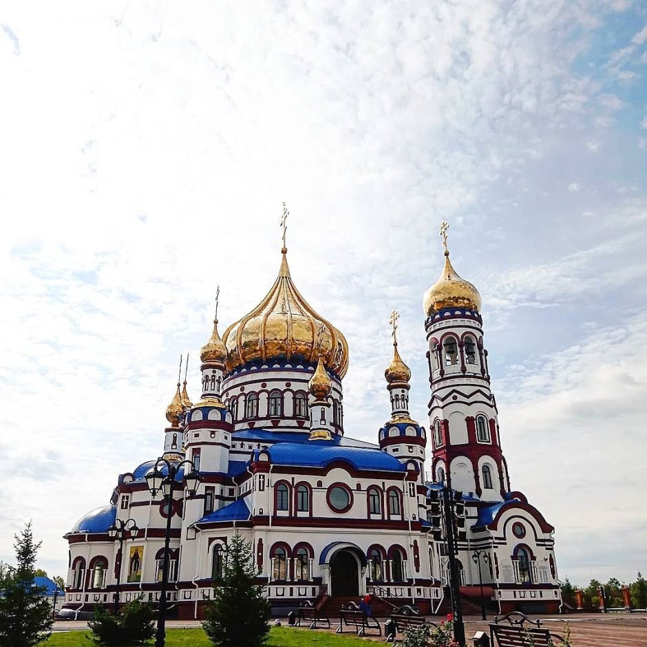 Храм в Переделкино собор князя Игоря Черниговского в Переделкино