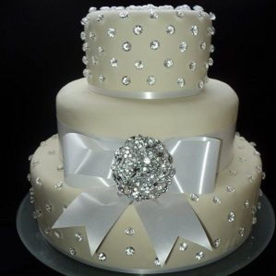 Торт с бриллиантовой свадьбой