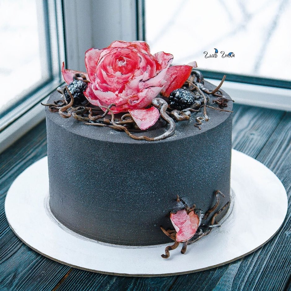 Тортик с живыми цветами