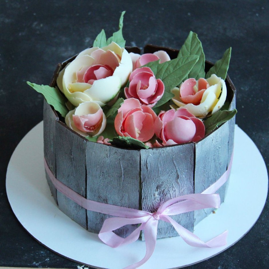 Муссовый торт в форме розы