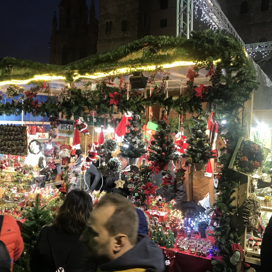 Рождественский рынок Гранаде Испания