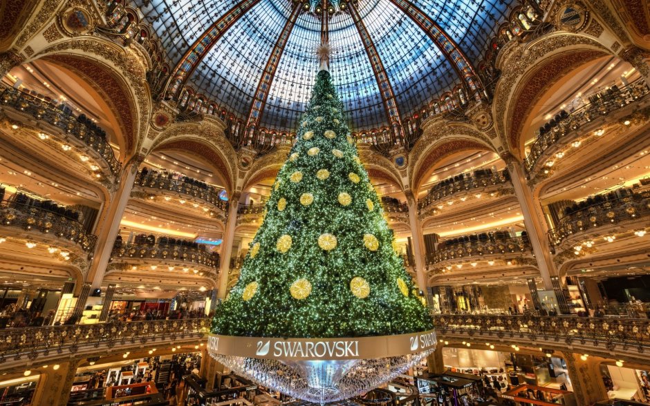 Главная Рождественская елка Парижа в галерее Лафайет