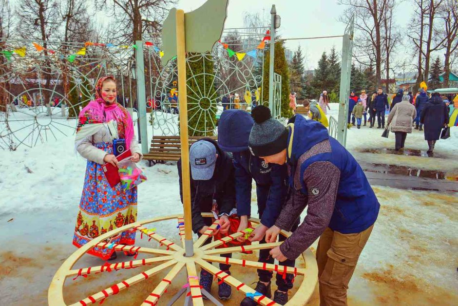 Аттракционы на Масленицу на улице для детей