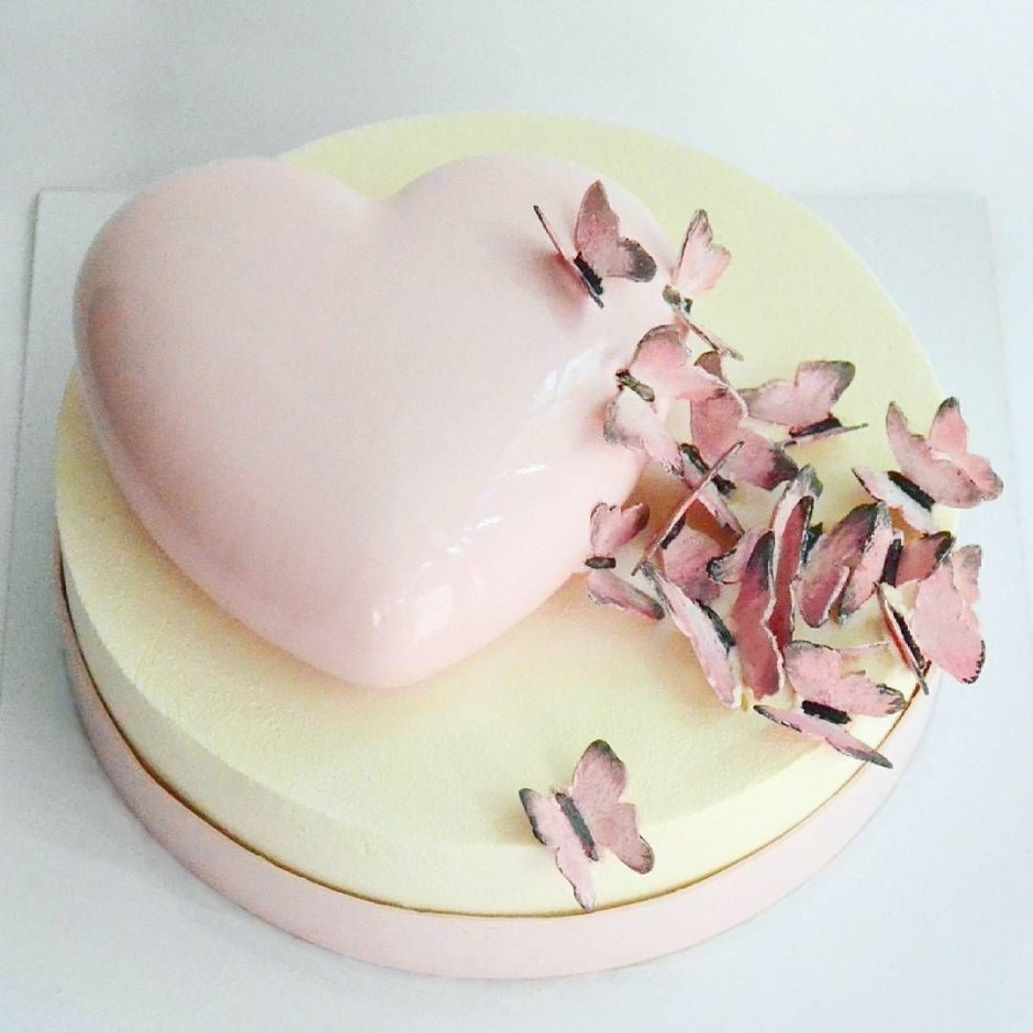 Муссовый торт розовый