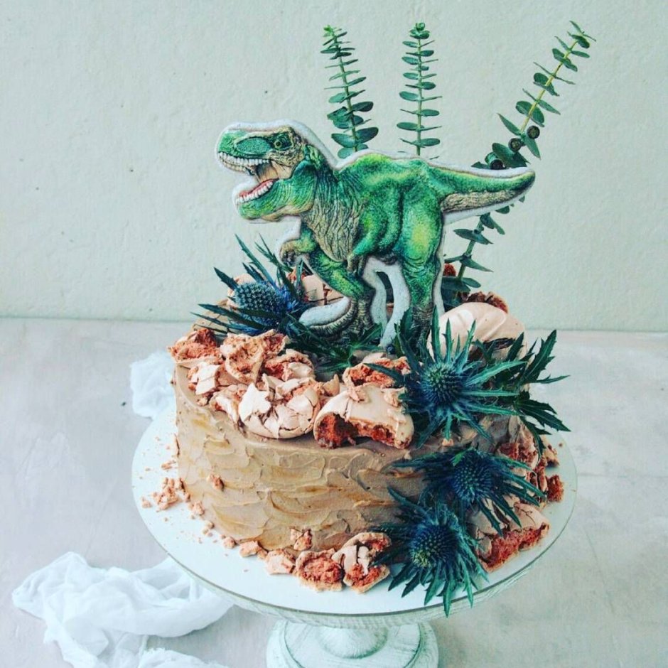Торт с динозаврами для мальчика сахарная печать