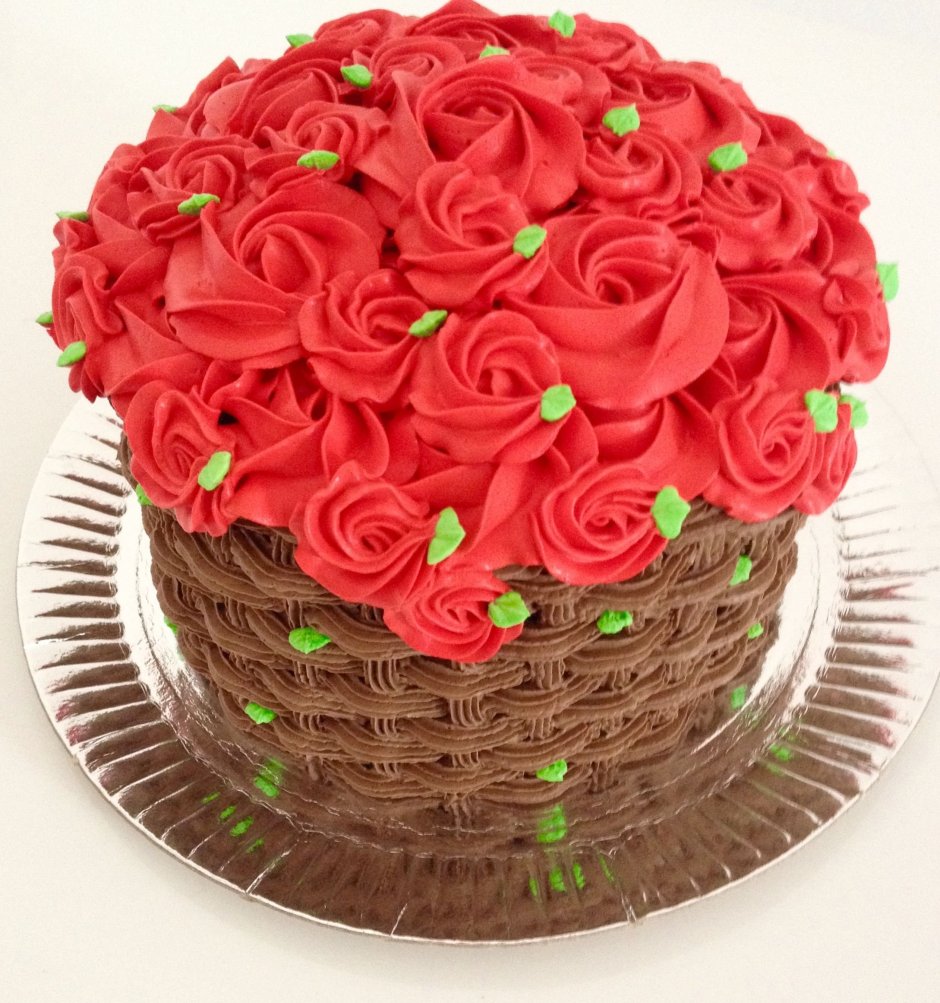 Торт корзина с розами