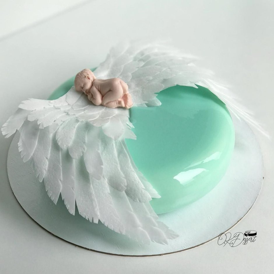 Торт с ангельскими крыльями