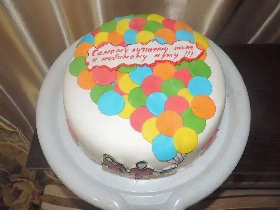 Минималистичный торт на день рождения