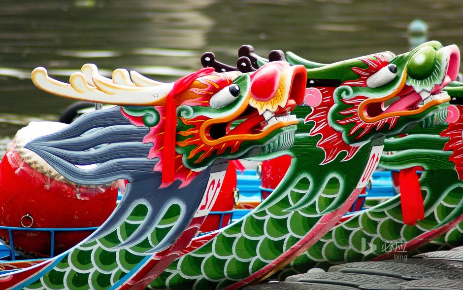 Китайский праздник лодок-драконов