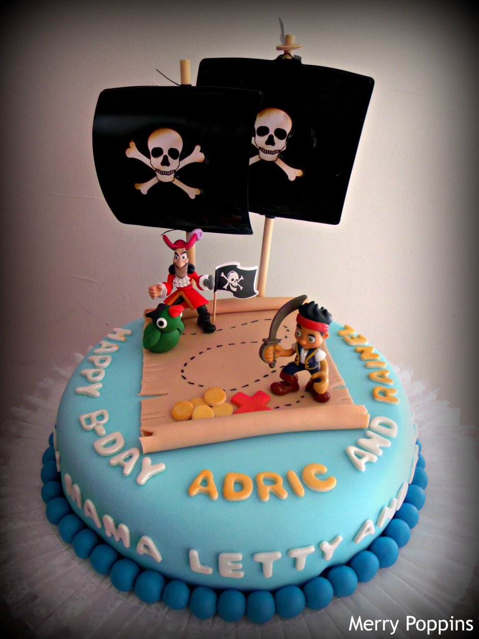 Красивый торт для мальчика с пиратами