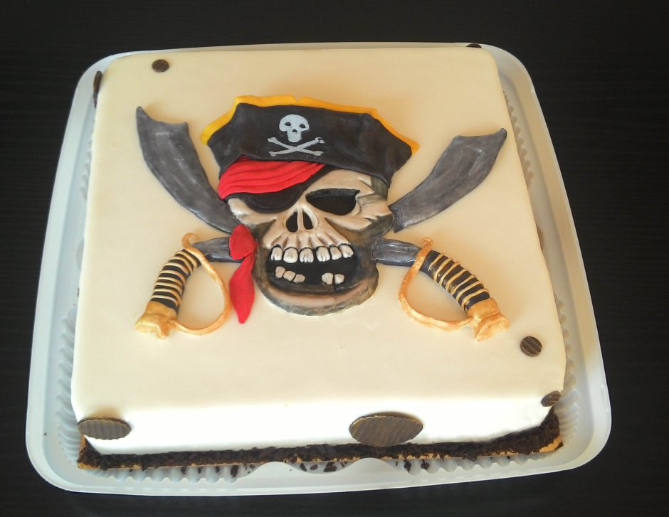 Торт кремовый пират