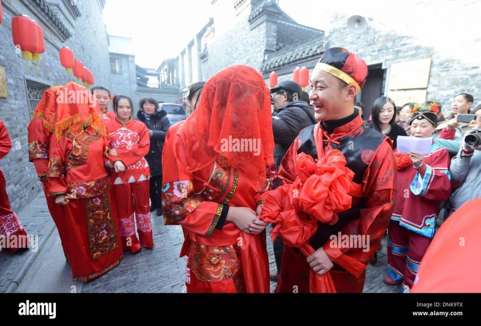 Китайская невеста в храме