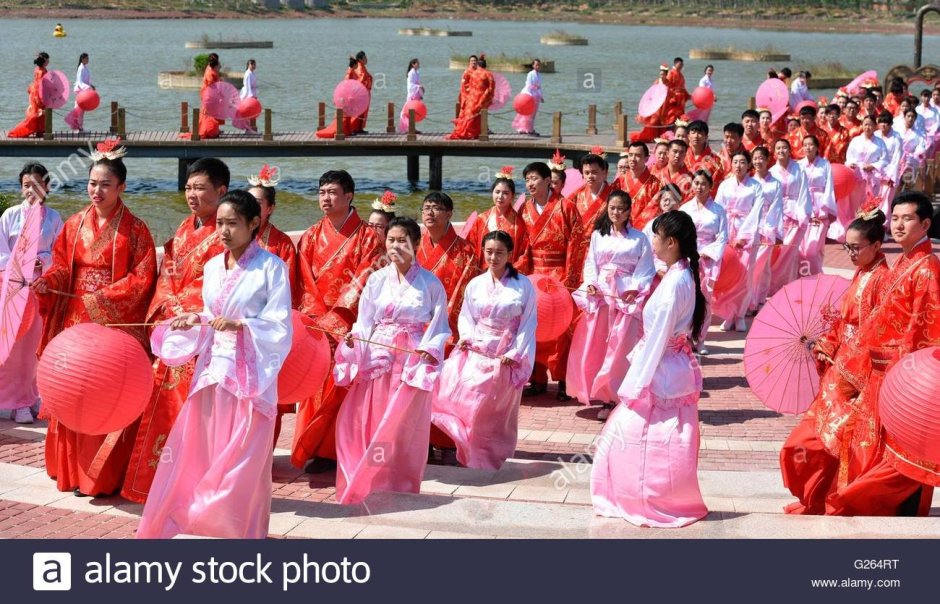 Корейский свадебный ханбок