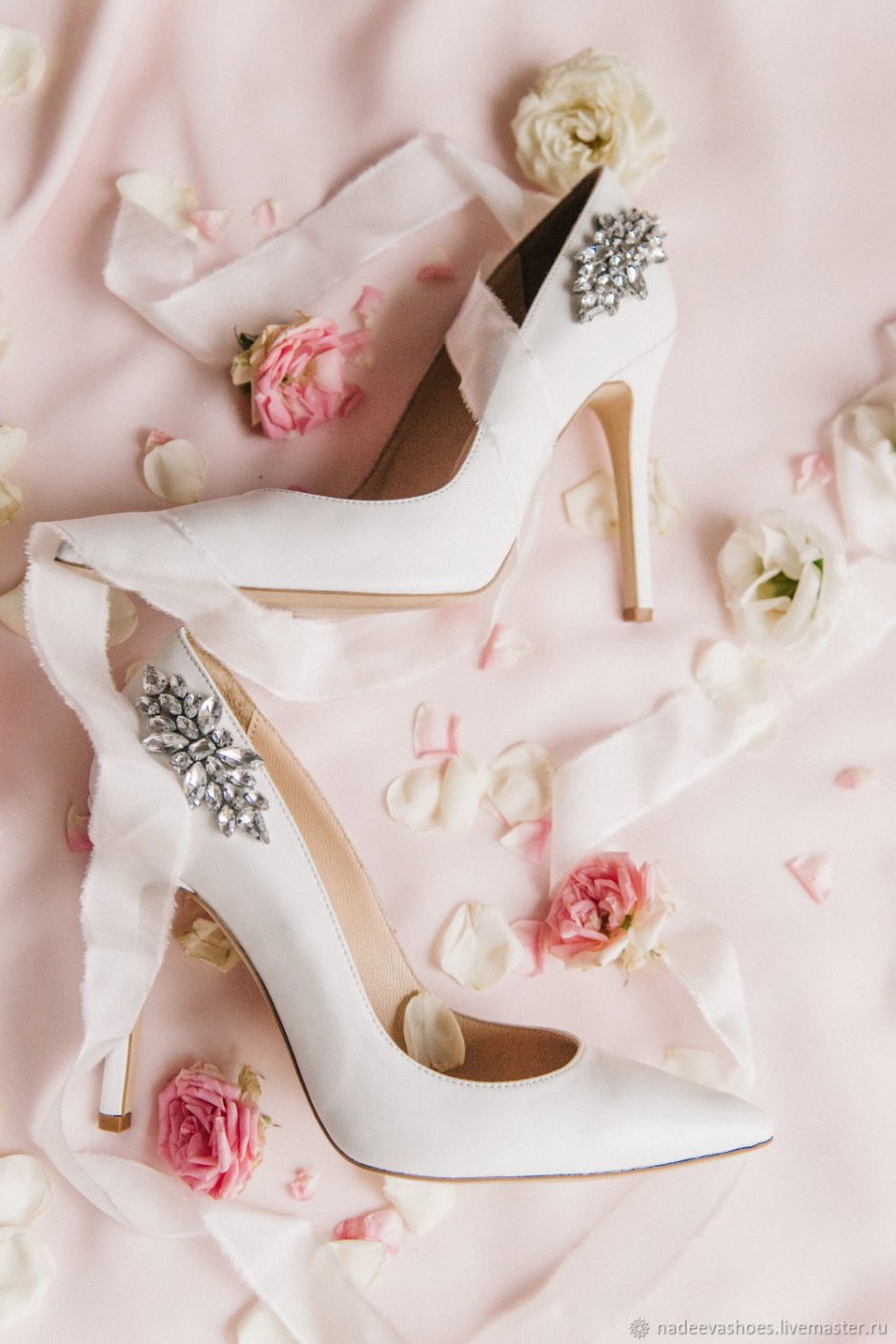 Свадебная обувь для невесты зимой