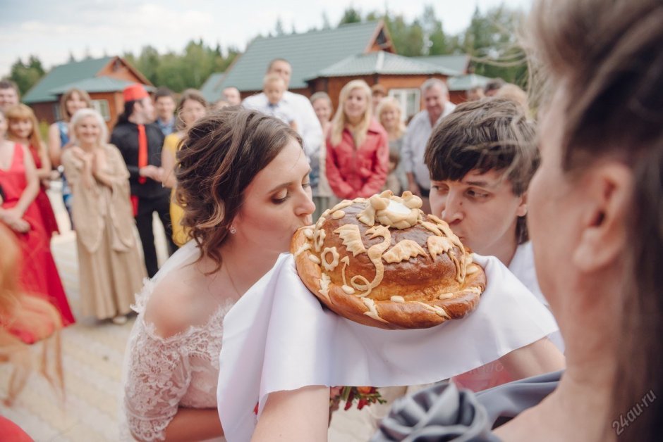 Свадебный хлеб каравай