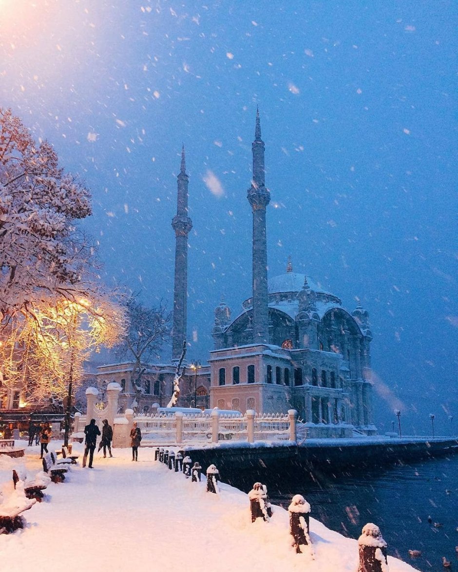 Мечеть Султанахмет зима