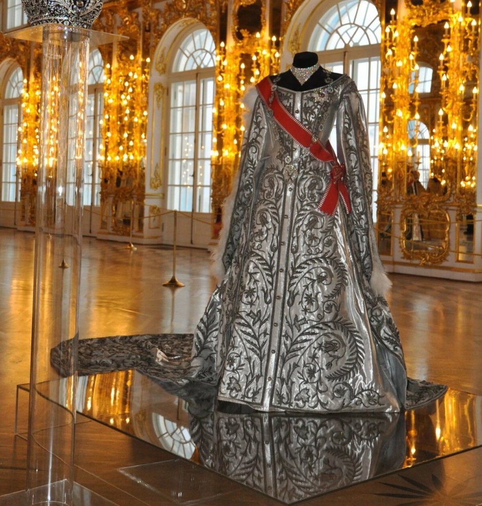 Коронационное платье Анны Иоанновны
