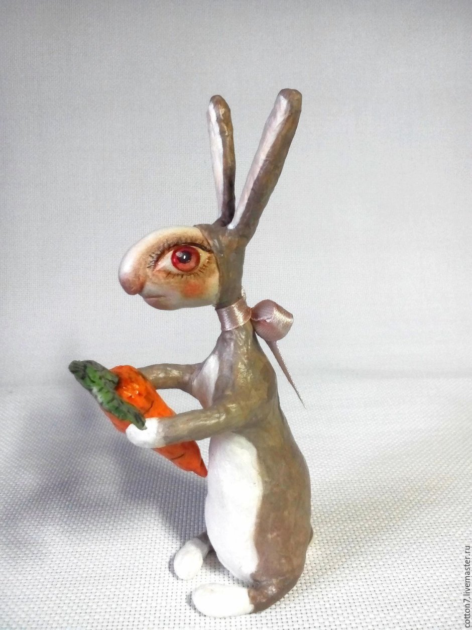 Пасхальный кролик папье-маше