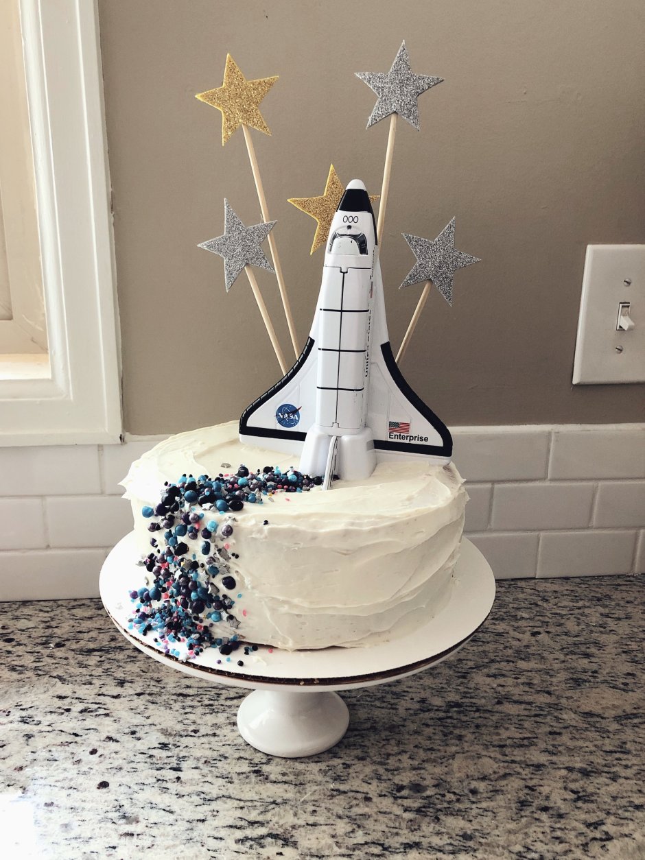 Космическая вечеринка торт