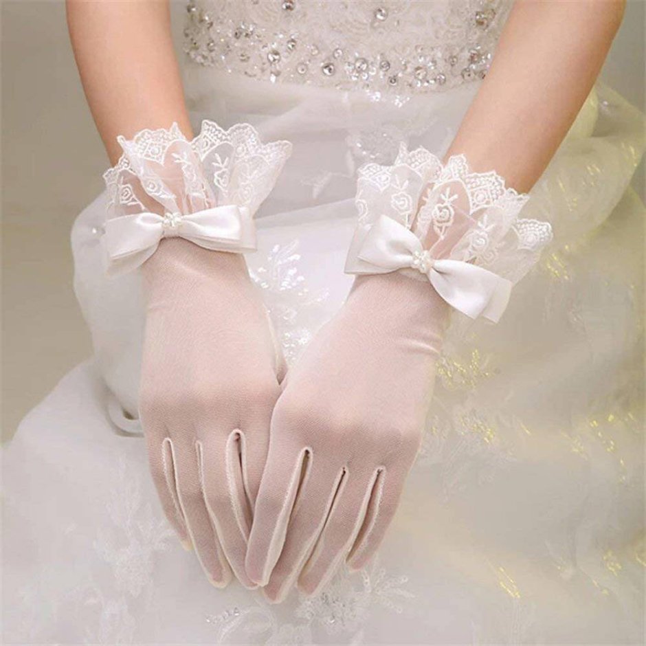 Атласные перчатки для свадьбы