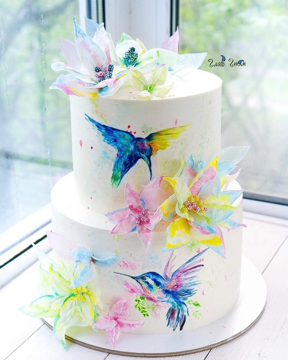 Торт двухъярусный с бабочками и цветами