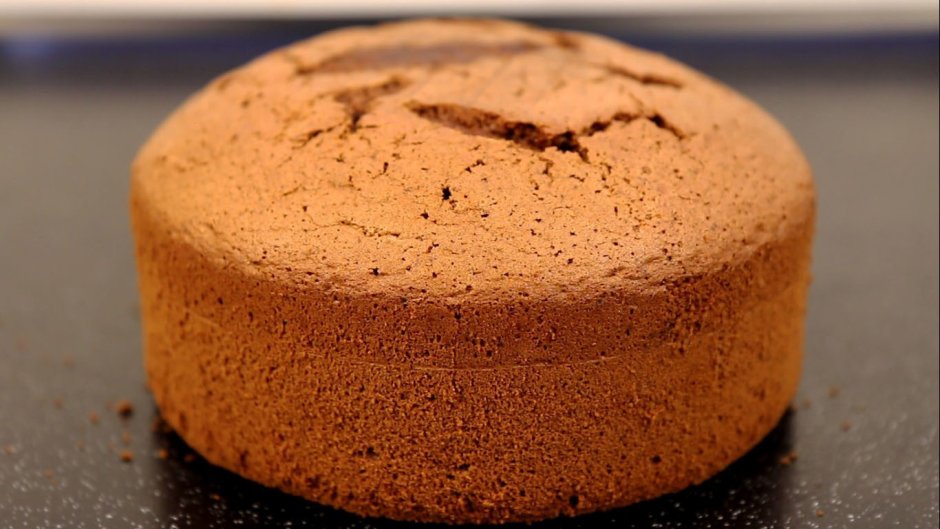 Шоколадный бисквитный торт в микроволновой печи