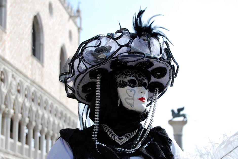 Алекс Левин венецианские маски