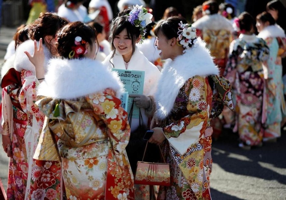 Праздник в Японии день совершеннолетия