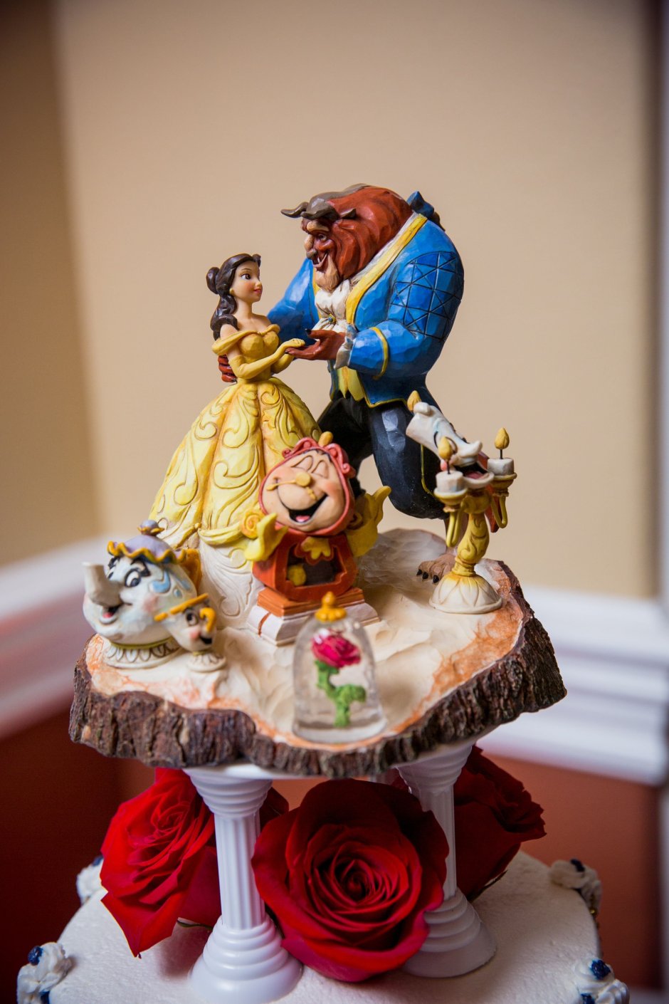 Торт с принцессой Бель красавица и чудовище