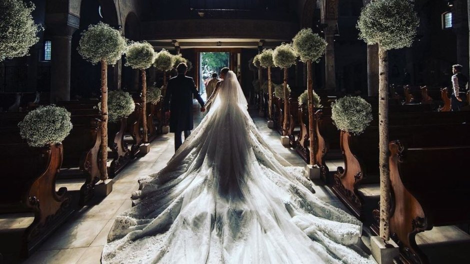 Виктория Сваровски свадебное платье