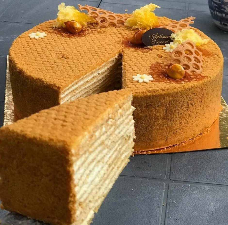 Торт Королевский медовик