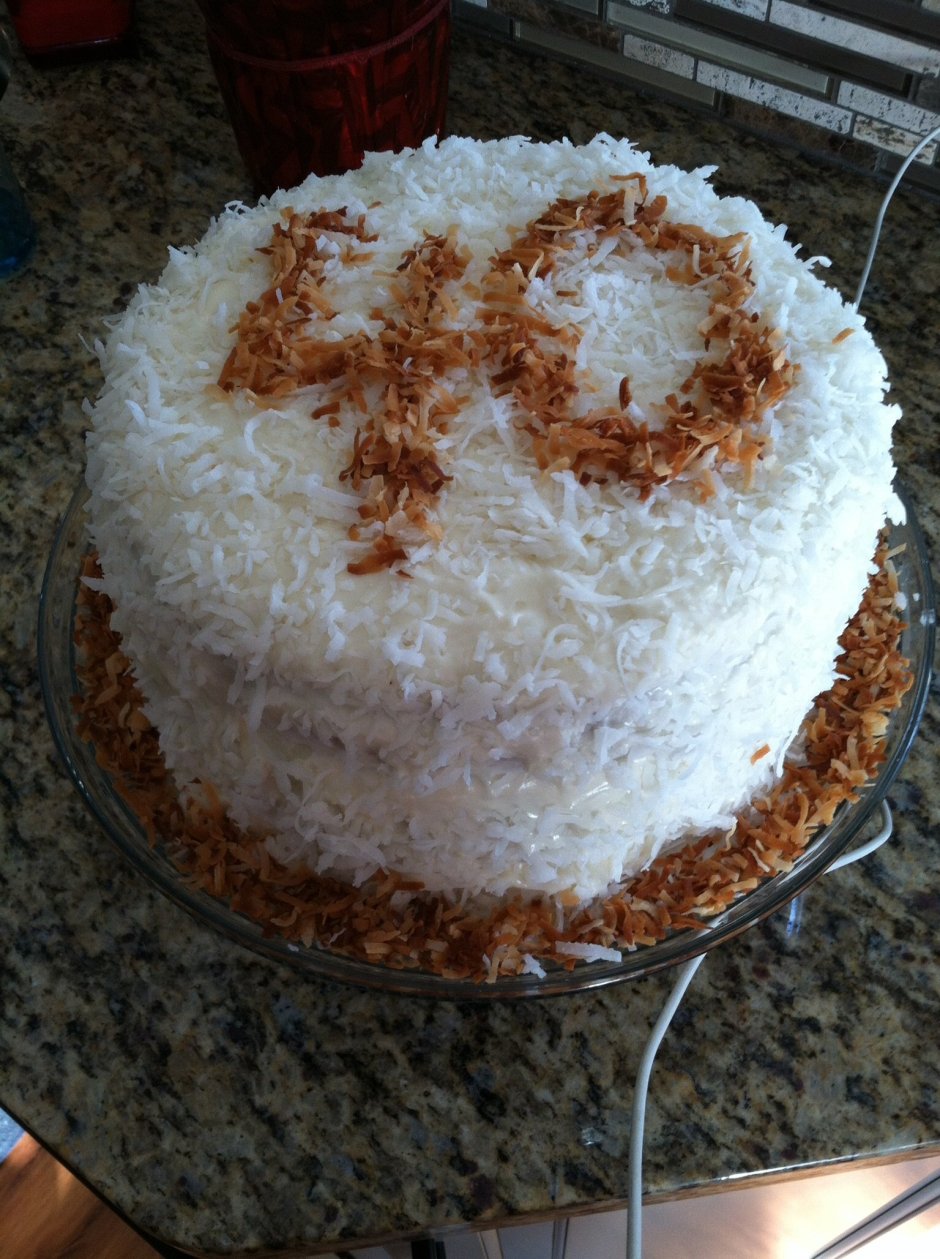Торт белый с кокосовой стружкой